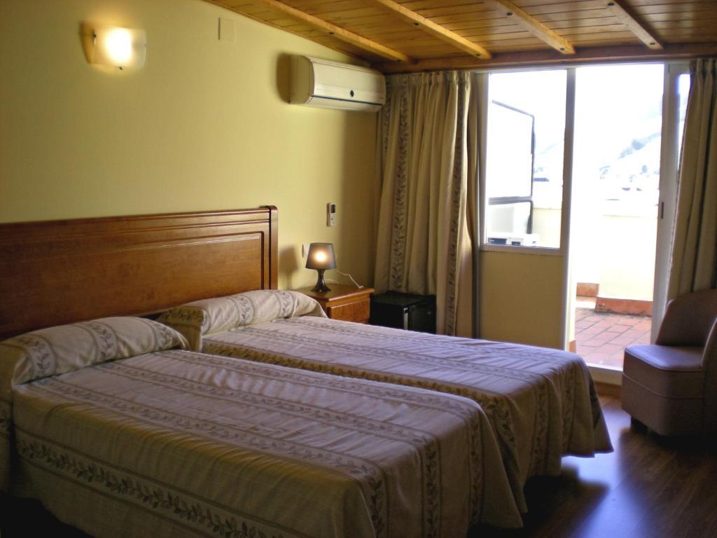 Hotel Labella Maria à Pinos Genil Chambre photo