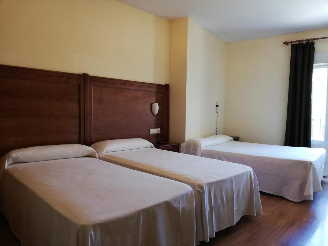 Hotel Labella Maria à Pinos Genil Extérieur photo